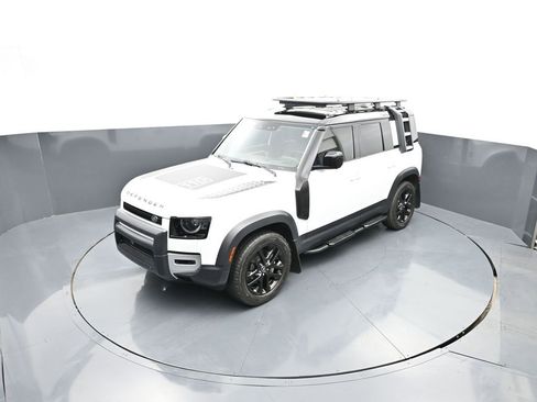 Used 2020 Land Rover Defender 110 HSE AWD/4WD image 44