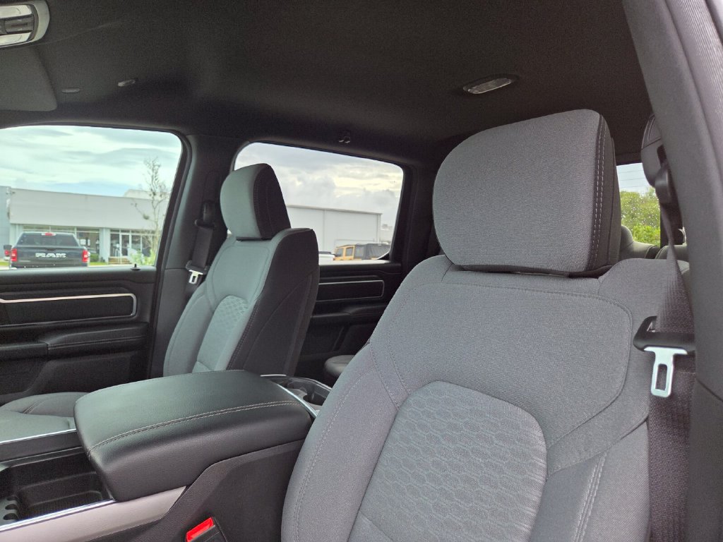 Used 2025 RAM 1500 Big Horn AWD/4WD image 26