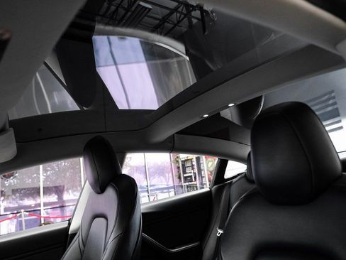 Used 2020 Tesla Model 3 Long Range image 6
