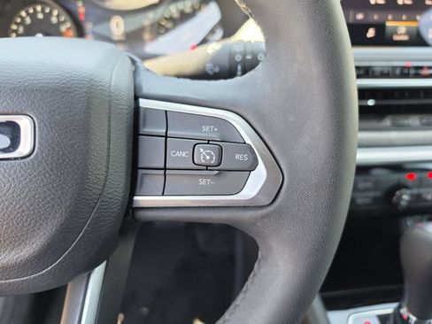 Certified 2023 Jeep Compass Latitude AWD/4WD image 29