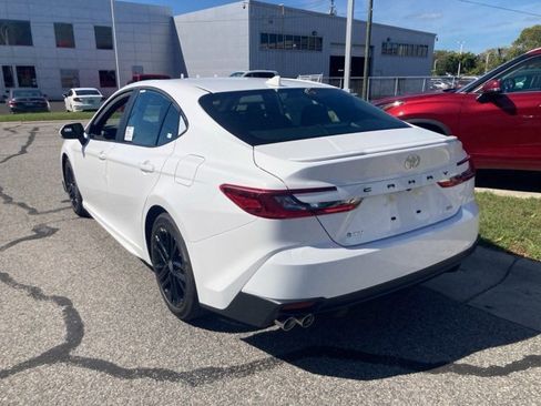 New 2026 Toyota Camry SE image 6