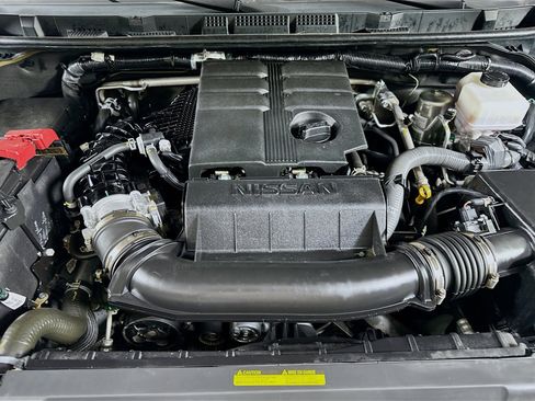 Used 2024 Nissan Frontier PRO-4X image 31