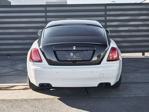 Used 2015 Rolls-Royce Wraith image 17