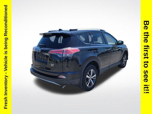 Used 2017 Toyota RAV4 XLE w/ Plus Special Value Package AWD/4WD image 5