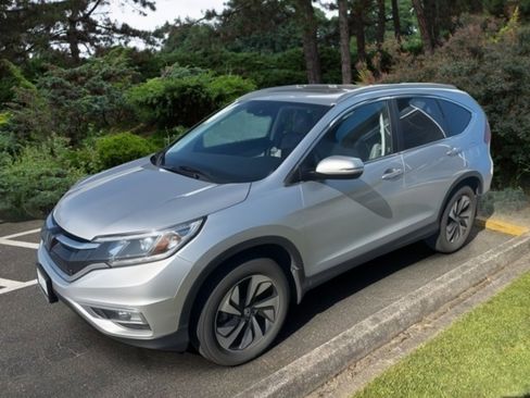 Used 2016 Honda CR-V Touring image 2