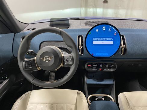 Certified 2025 MINI Cooper Countryman S image 2