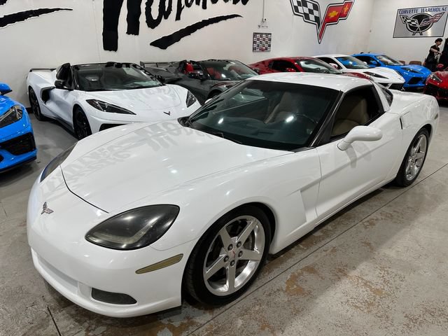 Used 2005 Chevrolet Corvette Coupe w/ Preferred Equipment Group RWD image 28
