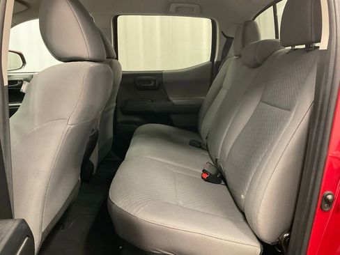 Used 2022 Toyota Tacoma SR AWD/4WD image 34