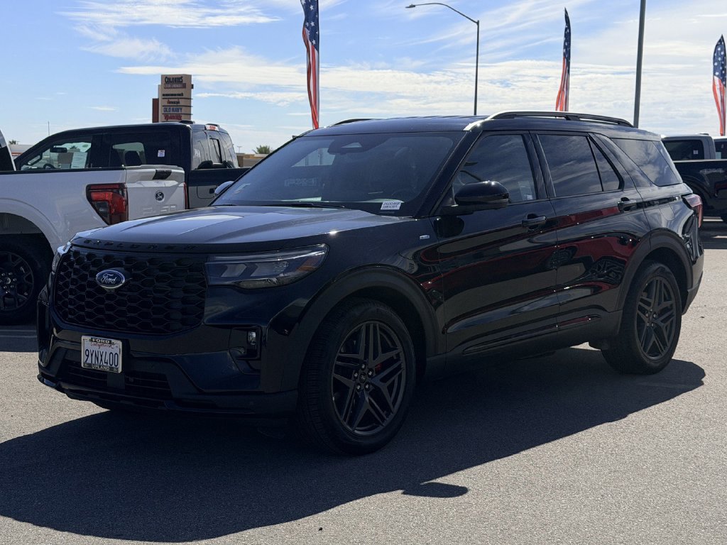 Used 2026 Ford Explorer ST-Line w/ ST-Line Street Pack RWD image 4