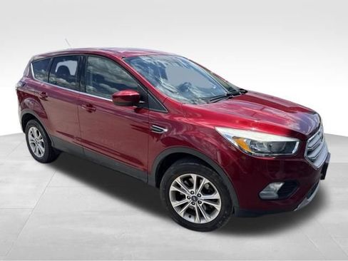 Used 2017 Ford Escape SE AWD/4WD image 3