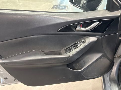 Used 2015 MAZDA MAZDA3 i Sport FWD image 7