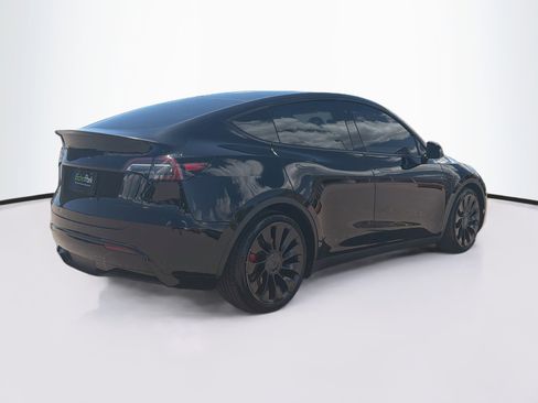 Used 2022 Tesla Model Y Performance AWD/4WD image 9