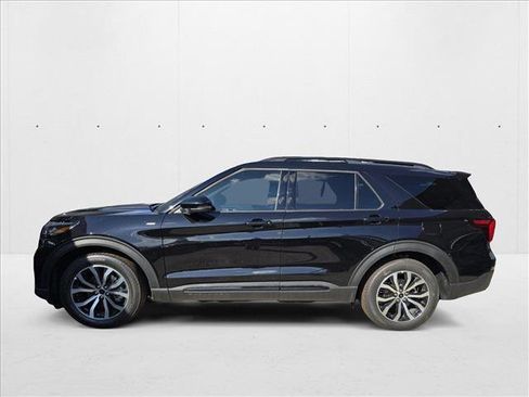 New 2025 Ford Explorer ST-Line w/ Premium Package image 2