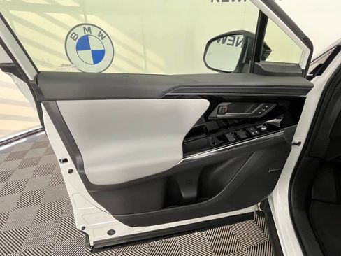 Used 2023 Subaru Solterra AWD image 23