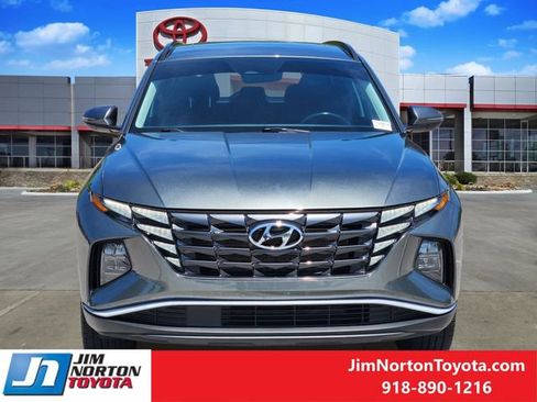 Used 2022 Hyundai Tucson SEL w/ Convenience Package AWD/4WD image 2