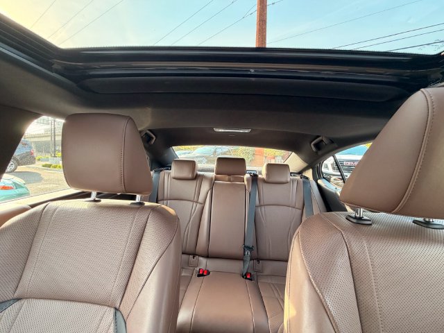 Certified 2023 Lexus ES 300h w/ Accessory Package (Z1) FWD image 27