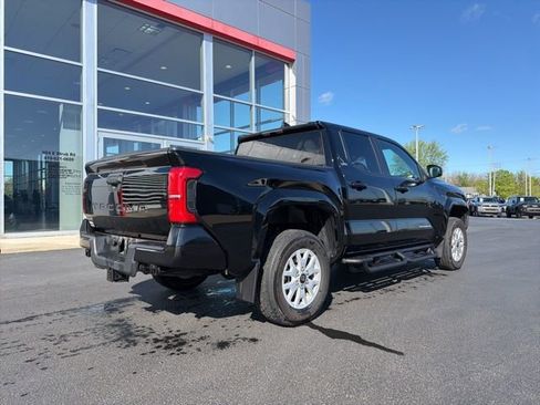Used 2024 Toyota Tacoma SR5 image 7