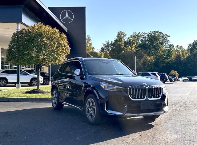 Used 2023 BMW X1 xDrive28i w/ Convenience Package AWD/4WD image 1