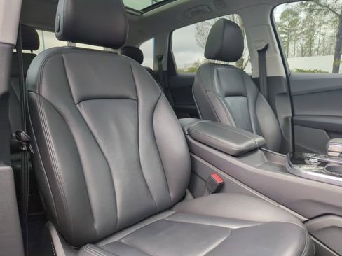 Used 2019 Audi Q7 3.0T Premium Plus w/ Premium Plus Package image 27