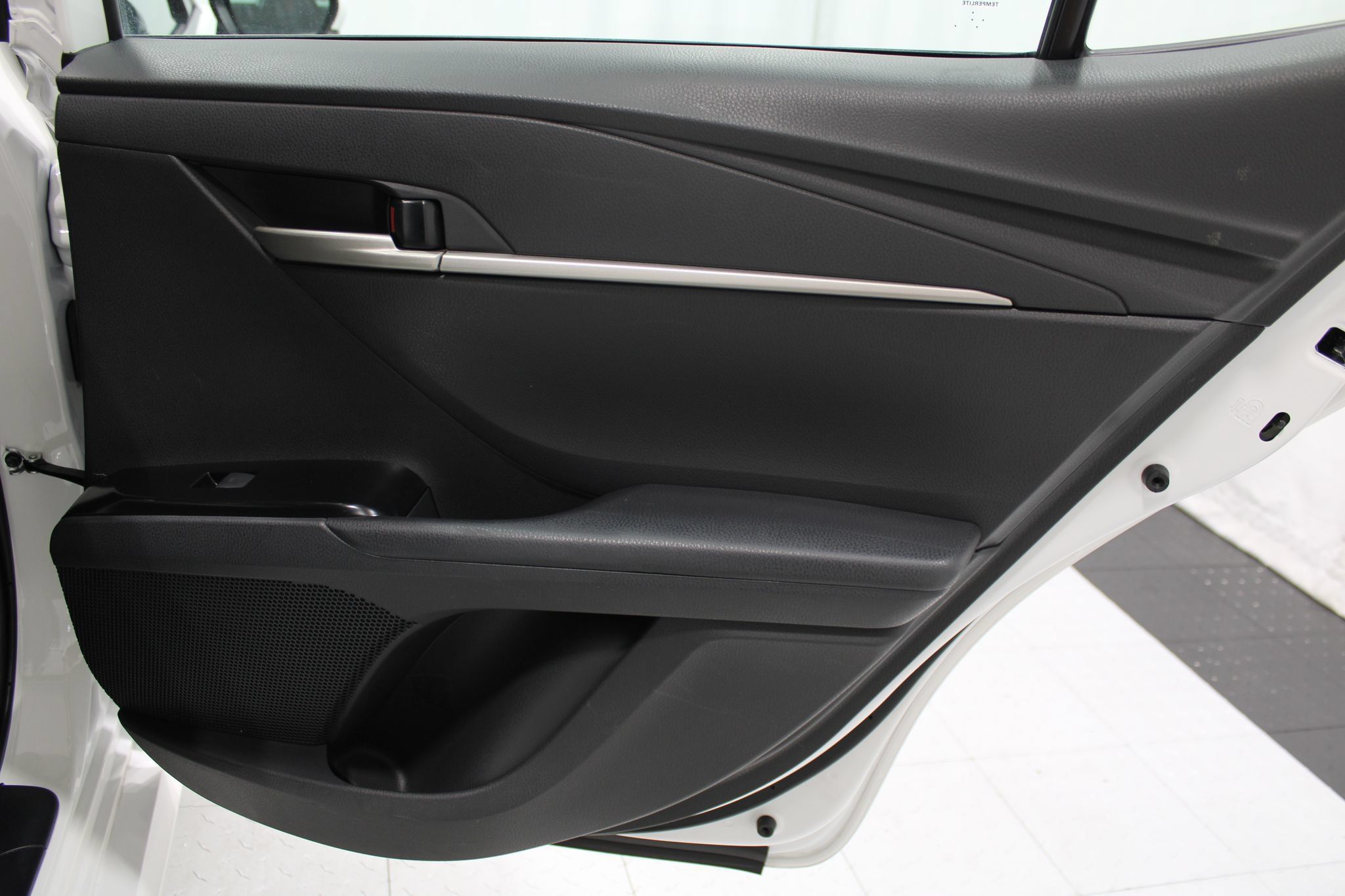 Used 2025 Toyota Camry LE FWD image 20