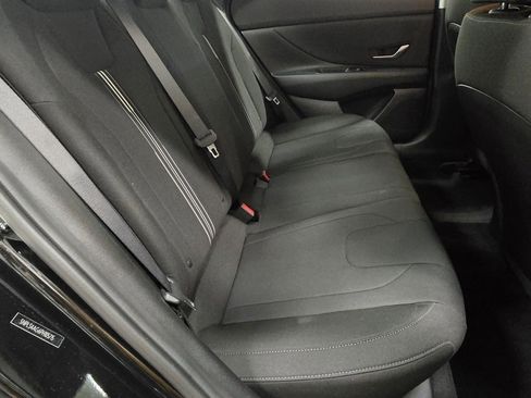 Used 2023 Hyundai Elantra SEL w/ Convenience Package image 18