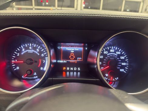 Used 2019 Ford Mustang Premium image 16