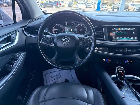 Used 2019 Buick Enclave Essence AWD/4WD image 17