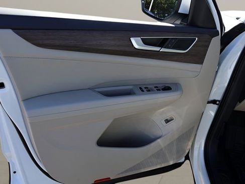 New 2026 Volkswagen Atlas SEL AWD/4WD image 10