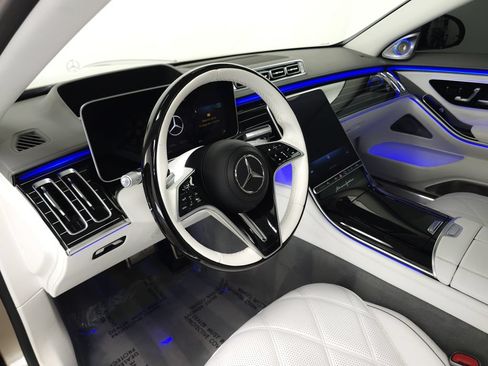 Used 2024 Mercedes-Benz Maybach S 680 4MATIC image 9