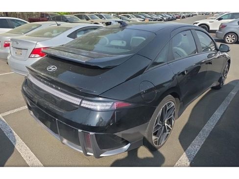 Used 2024 Hyundai Ioniq 6 SEL image 3