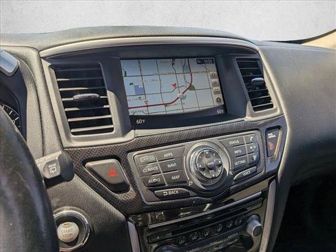 Used 2019 Nissan Pathfinder SL FWD image 13