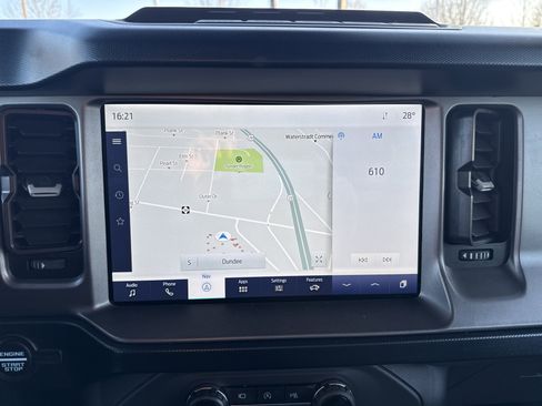 Certified 2022 Ford Bronco Outer Banks w/ Sasquatch Package image 23