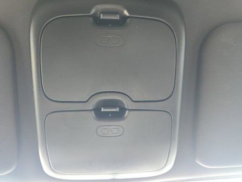 Used 2011 Ford Escape XLT w/ Class II Trailer Tow Pkg image 19