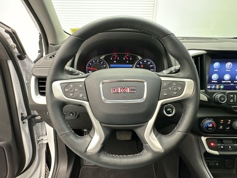 Certified 2024 GMC Terrain SLT AWD/4WD image 11