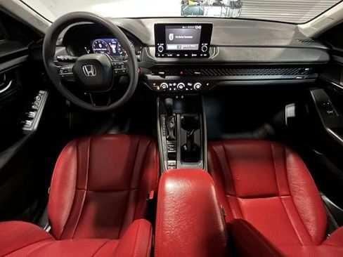 Used 2023 Honda Accord EX image 17