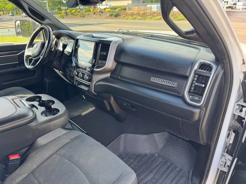 Used 2020 RAM 3500 Big Horn w/ Night Edition AWD/4WD image 5