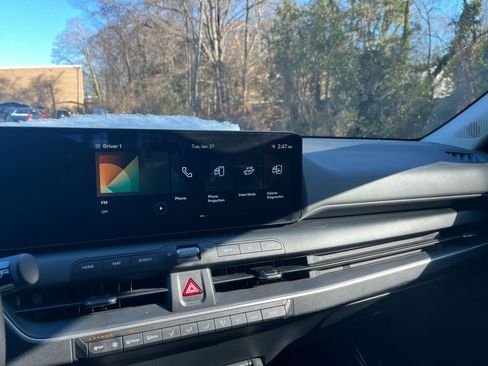 Used 2025 Kia K4 LXS image 17