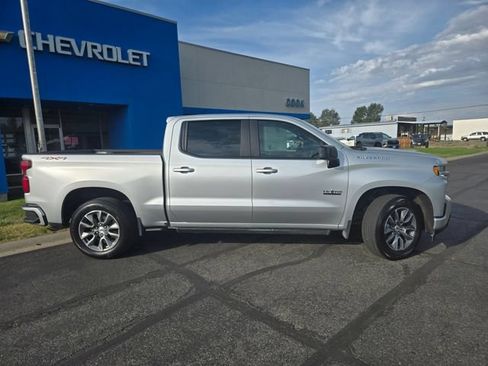 Used 2021 Chevrolet Silverado 1500 RST AWD/4WD image 2