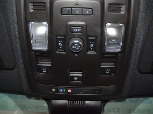 Used 2024 GMC Yukon AT4 AWD/4WD image 54