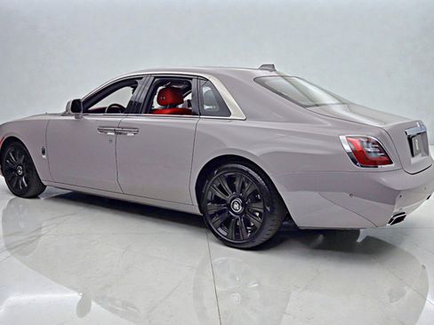 Used 2022 Rolls-Royce Ghost image 14