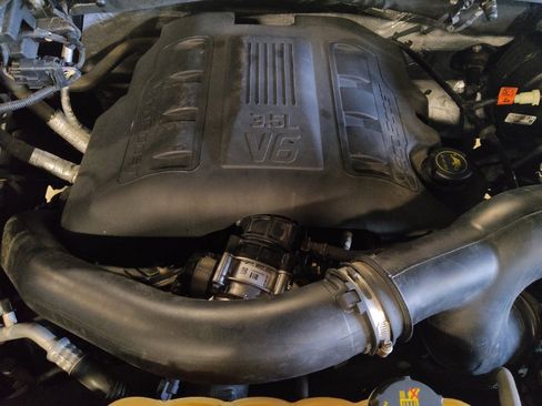 Used 2016 Ford F150 XLT w/ Equipment Group 302A Luxury AWD/4WD image 30