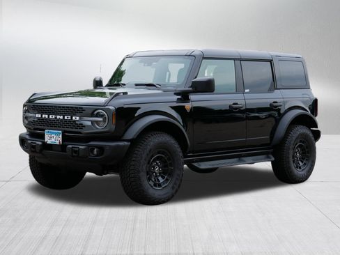 Used 2026 Ford Bronco Badlands AWD/4WD image 3