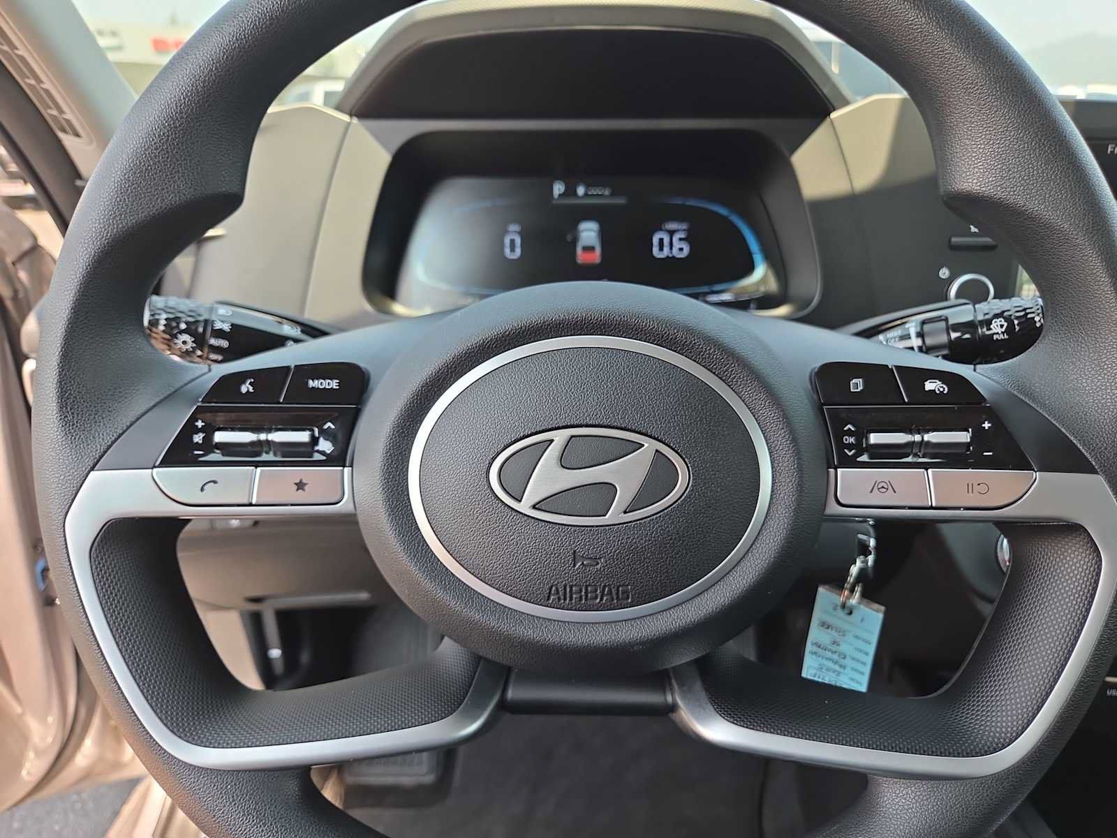 Used 2025 Hyundai Elantra SE FWD image 23