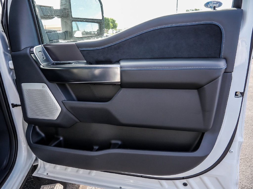 Used 2026 Ford F450 Platinum AWD/4WD image 25
