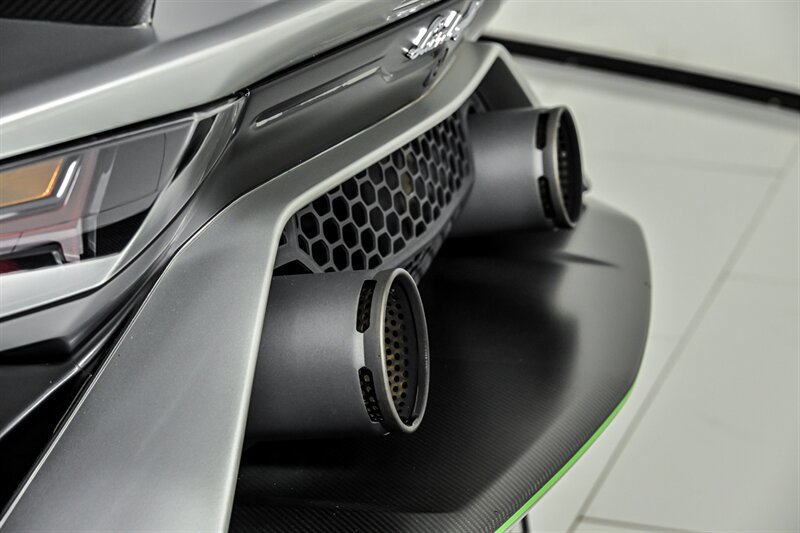 Used 2020 Lamborghini Aventador SVJ AWD/4WD image 23