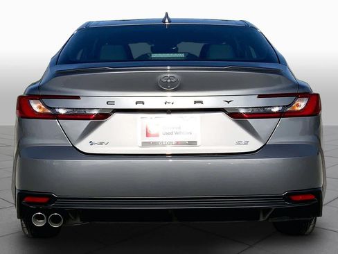 Used 2025 Toyota Camry SE w/ Multimedia Upgrade Package FWD image 5