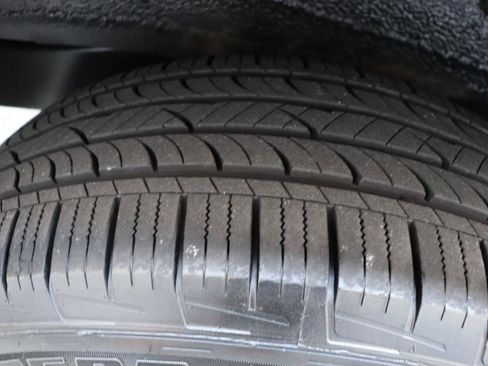 Used 2014 Toyota Sequoia Limited image 88