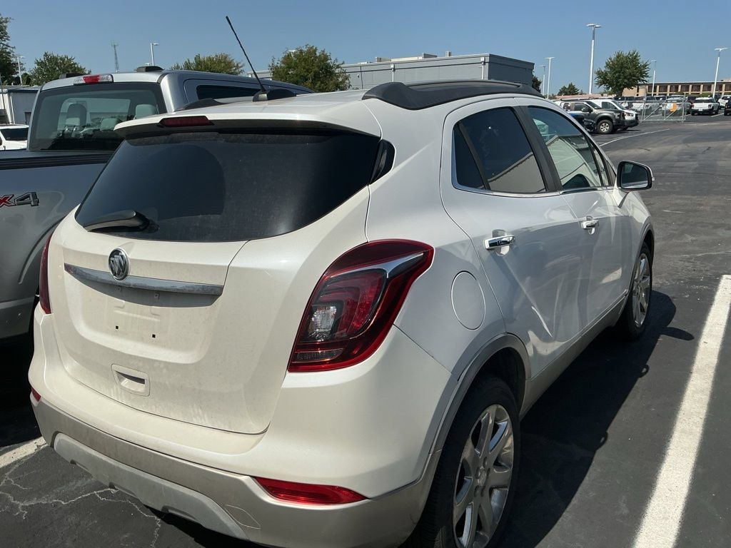 Used 2018 Buick Encore Essence w/ Experience Buick Package FWD image 5