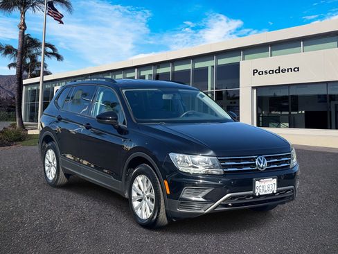 Used 2019 Volkswagen Tiguan S FWD image 1