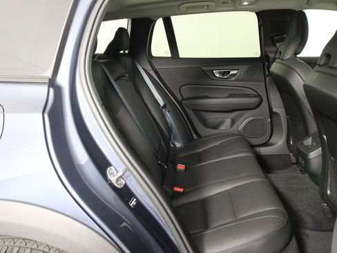 Certified 2025 Volvo V60 B5 Cross Country Plus image 30